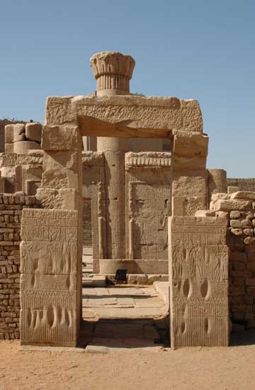 Temple of Horus at Edfu, Egypt.....معبد حورس بادفو Picture 222001